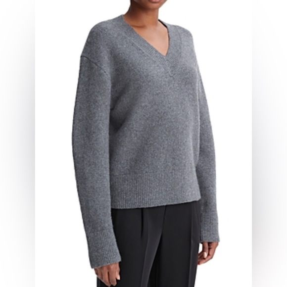 VINCE
Dropped Shoulder Sweater side slit v-neck wool alpaca blend/ Size Small - Picture 1 of 8